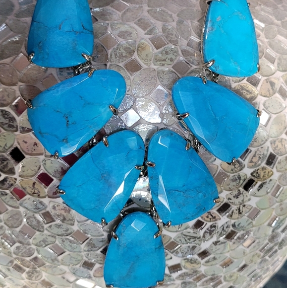 NWT Kendra Scott Blue Gold Statement Necklace - Picture 8 of 9